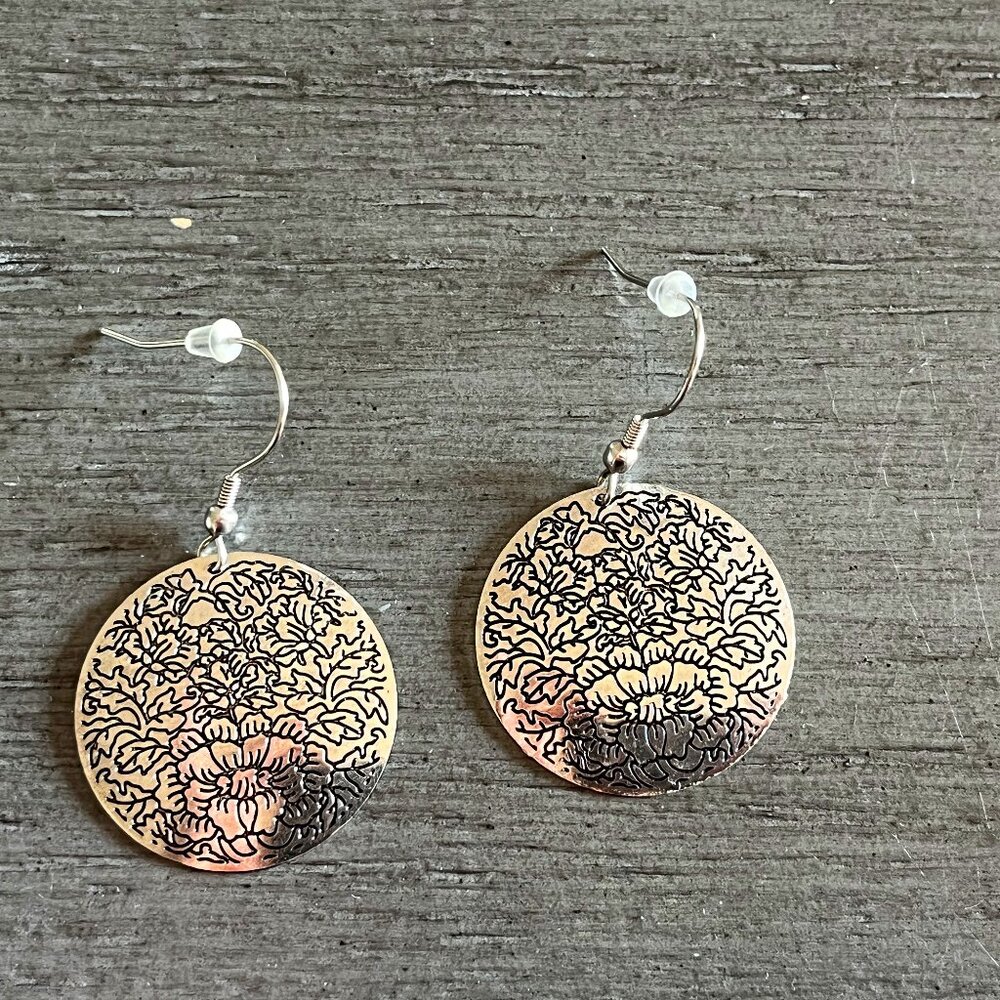 Floral Dangle Earings